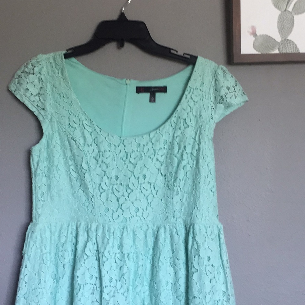 Dress - Picture 2 of 7
